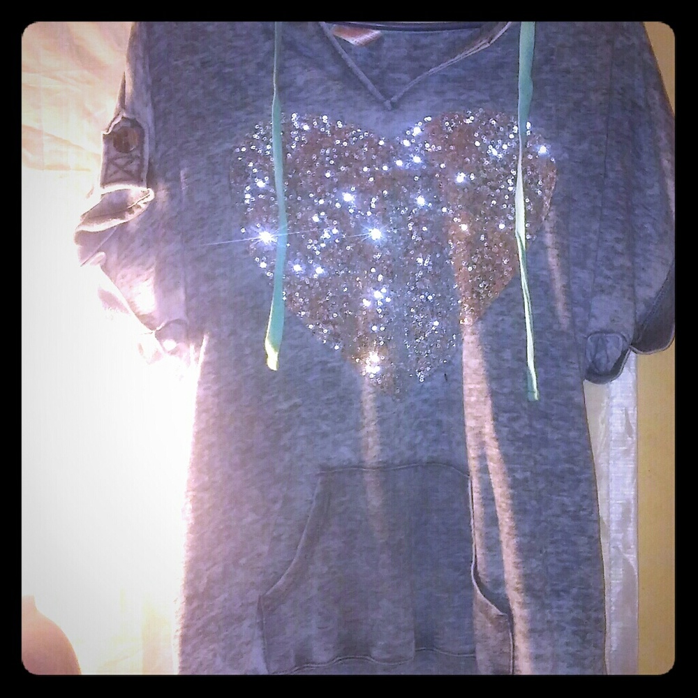 No boundaries half sleeved hoodie womens